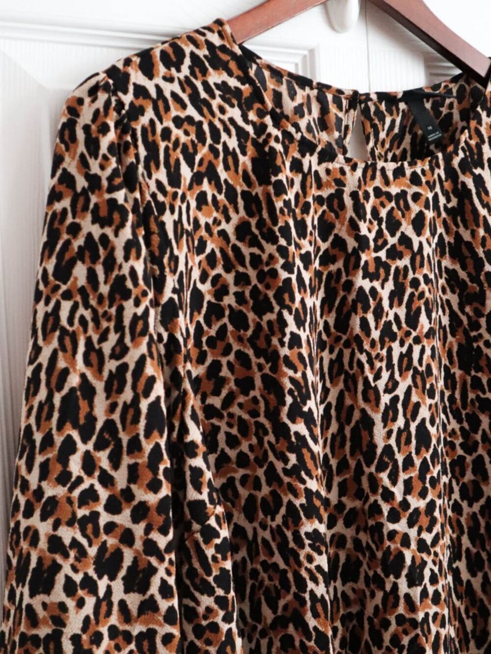 Lane Bryant Semi-Sheer Leopard Animal Print Tunic Blouse Top Plus Size 18 - Picture 2 of 9